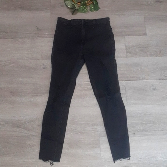 Hollister Distressed Ultra High-Rise Jean Leggings - Picture 8 of 14